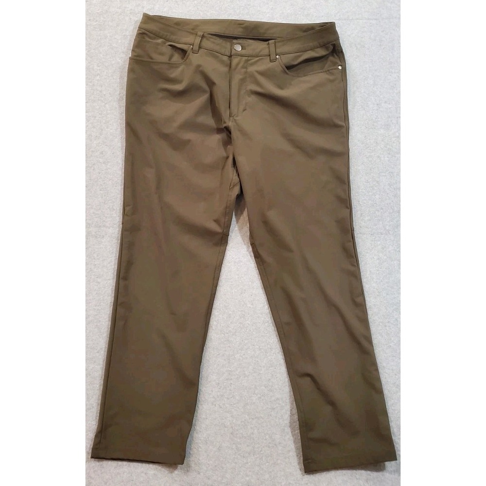 Lululemon Men's Classic‎ Fit Warpstreme Stretch Chino Pants Green